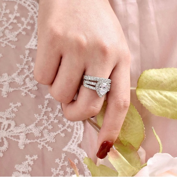 Sold - Wedding/Engagement Ring - Picture 5 of 6